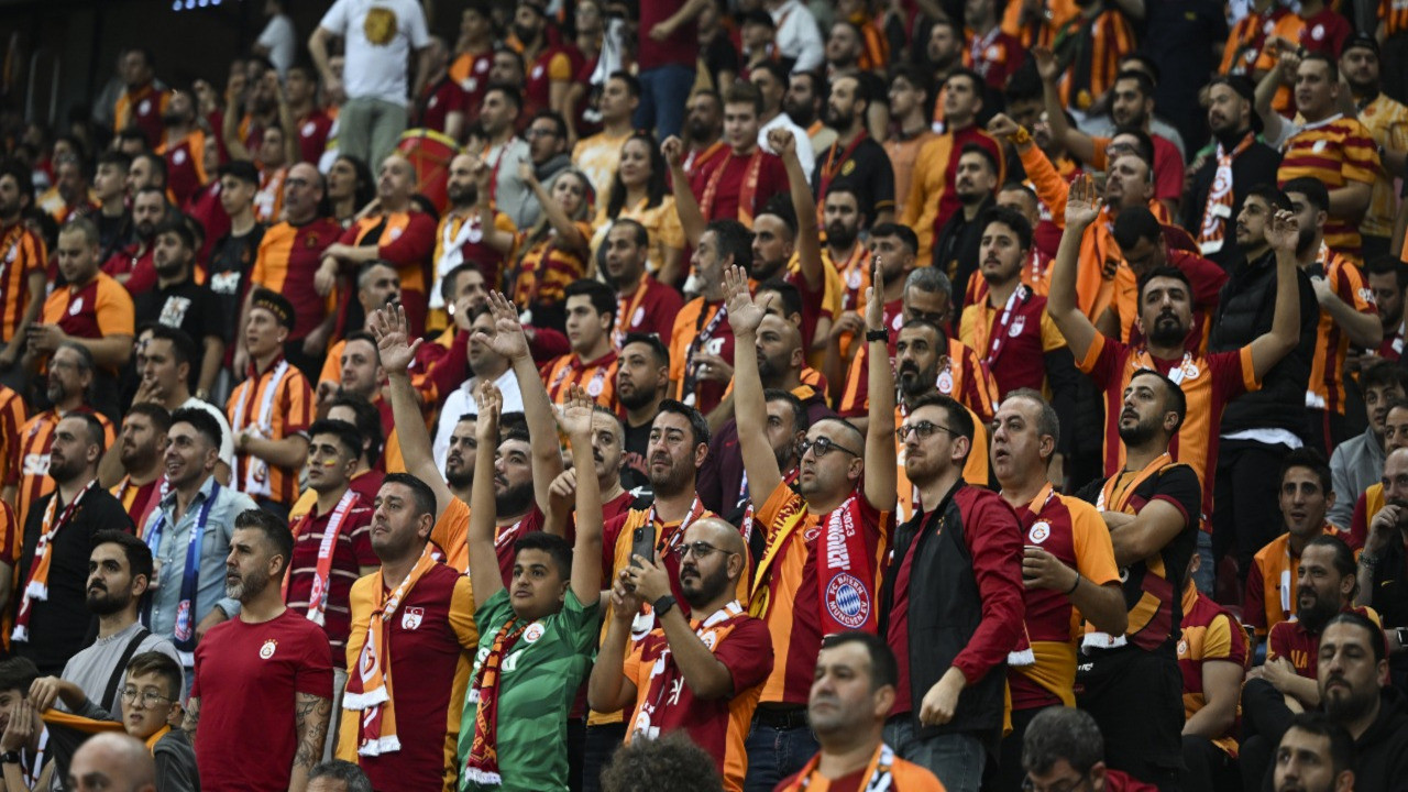 Galatasaray tribünü Alman basınında: Mega ıslık konseri