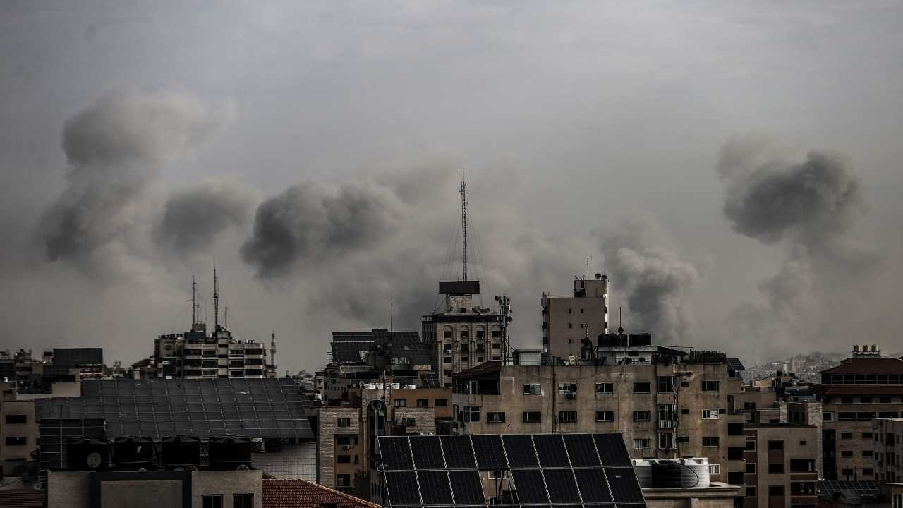 İsrail'in Gazze'ye saldırılarında ölü sayısı 7 bin 326'ya yükseldi