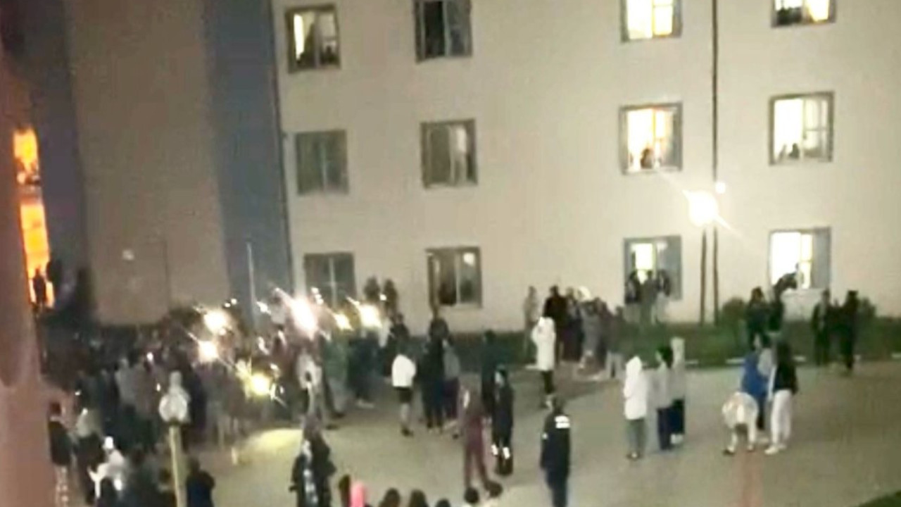 Bartın'daki KYK yurdunda asansör sallandı, öğrenciler eylem yaptı