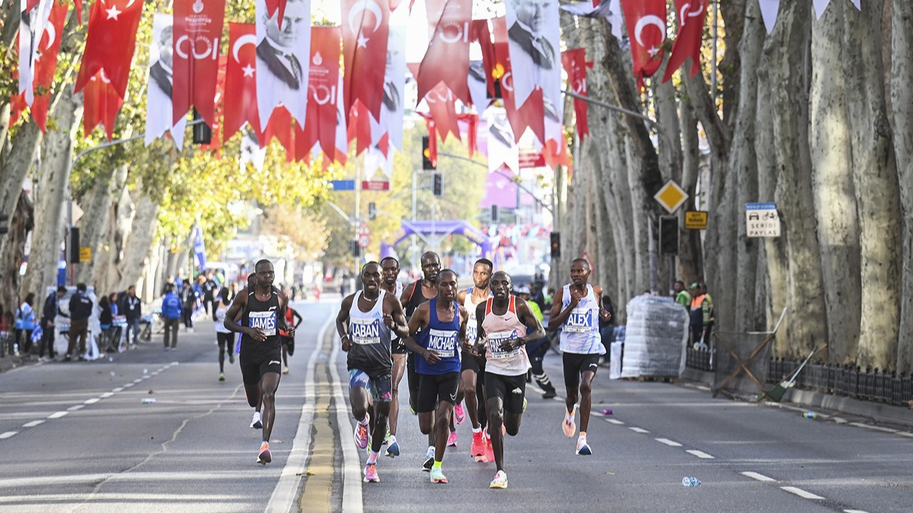 45. İstanbul Maratonu: Kadın ve erkeklerde Kenyalı atletler kazandı