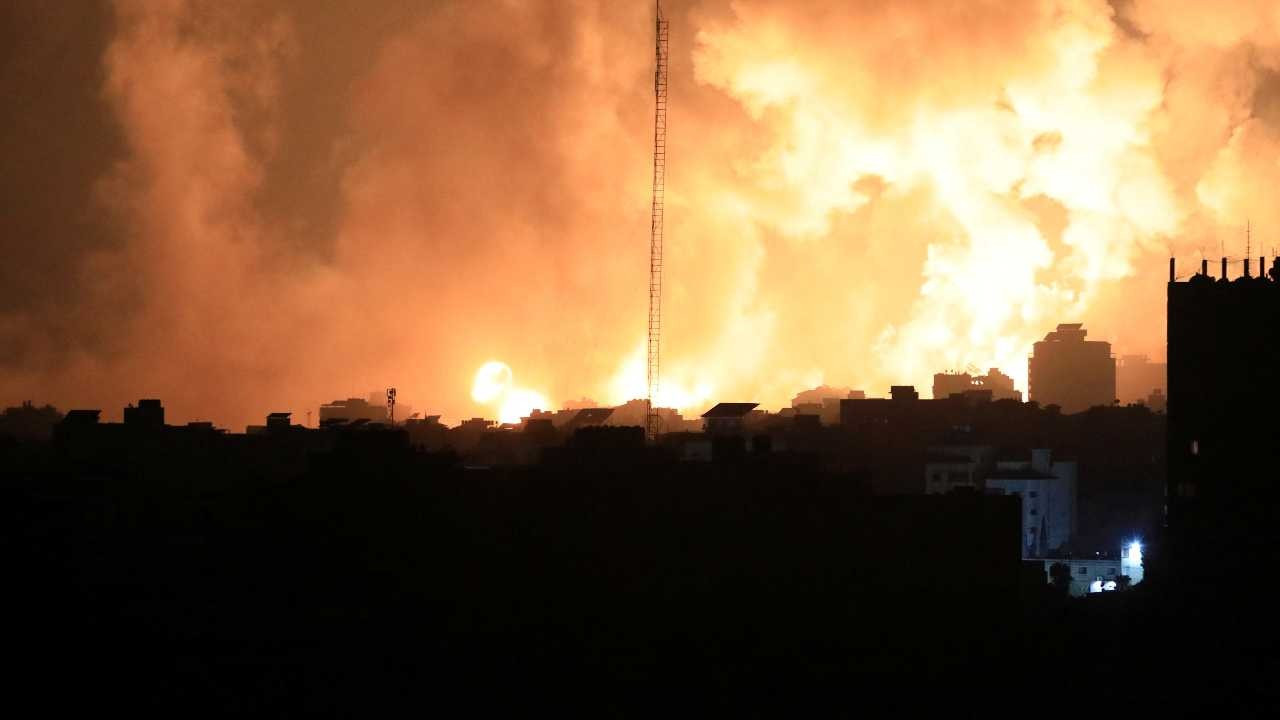 İsrail ordusu: Gazze'deki siviller için süreli koridor açılacak