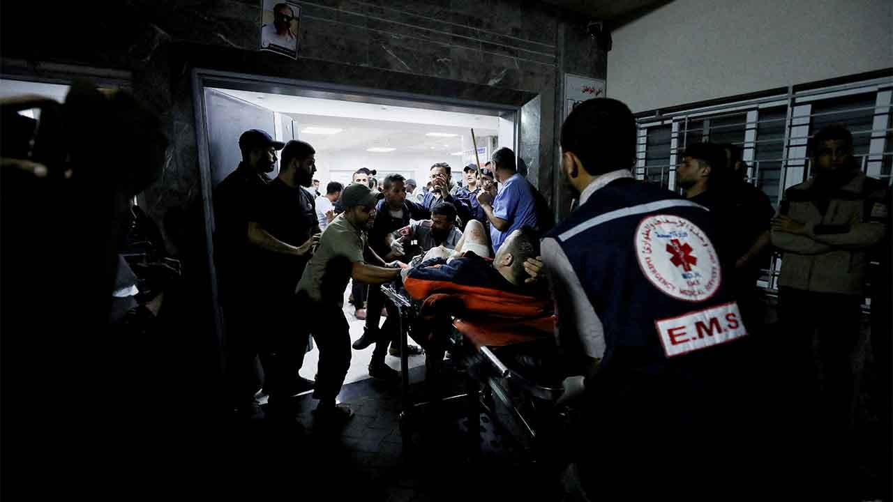 Gazze'de son durum: 'İsrail, hastanenin etrafını tanklarla kuşattı'