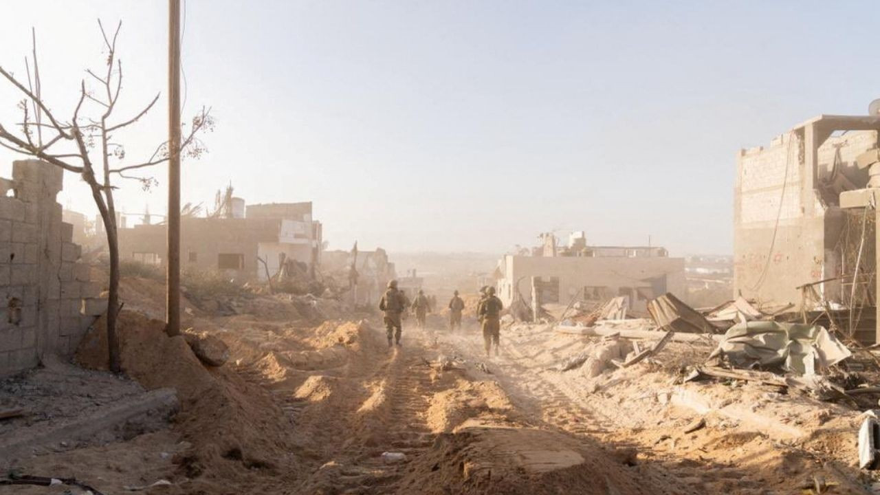 Gazze'de kaynaklar tükendi, iletişim yeniden kesildi