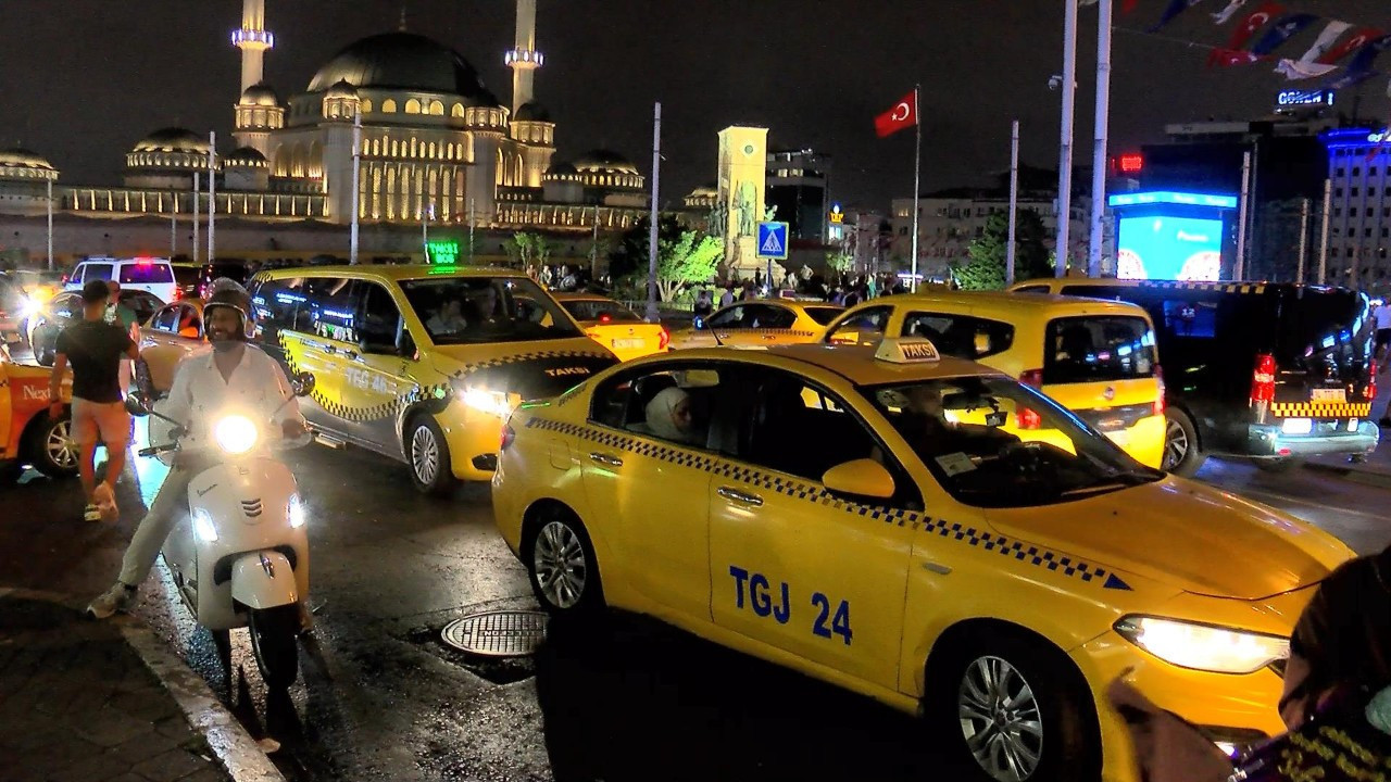 Taksicilerin yüzde 65 zam talebine İBB'den ret