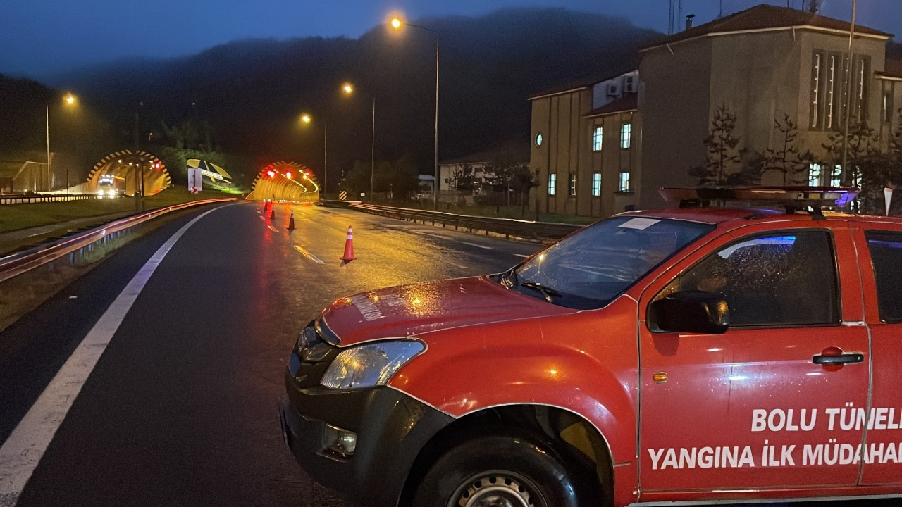 Bolu Dağı Tüneli çıkışında heyelan: İstanbul yönü sabaha kadar kapalı