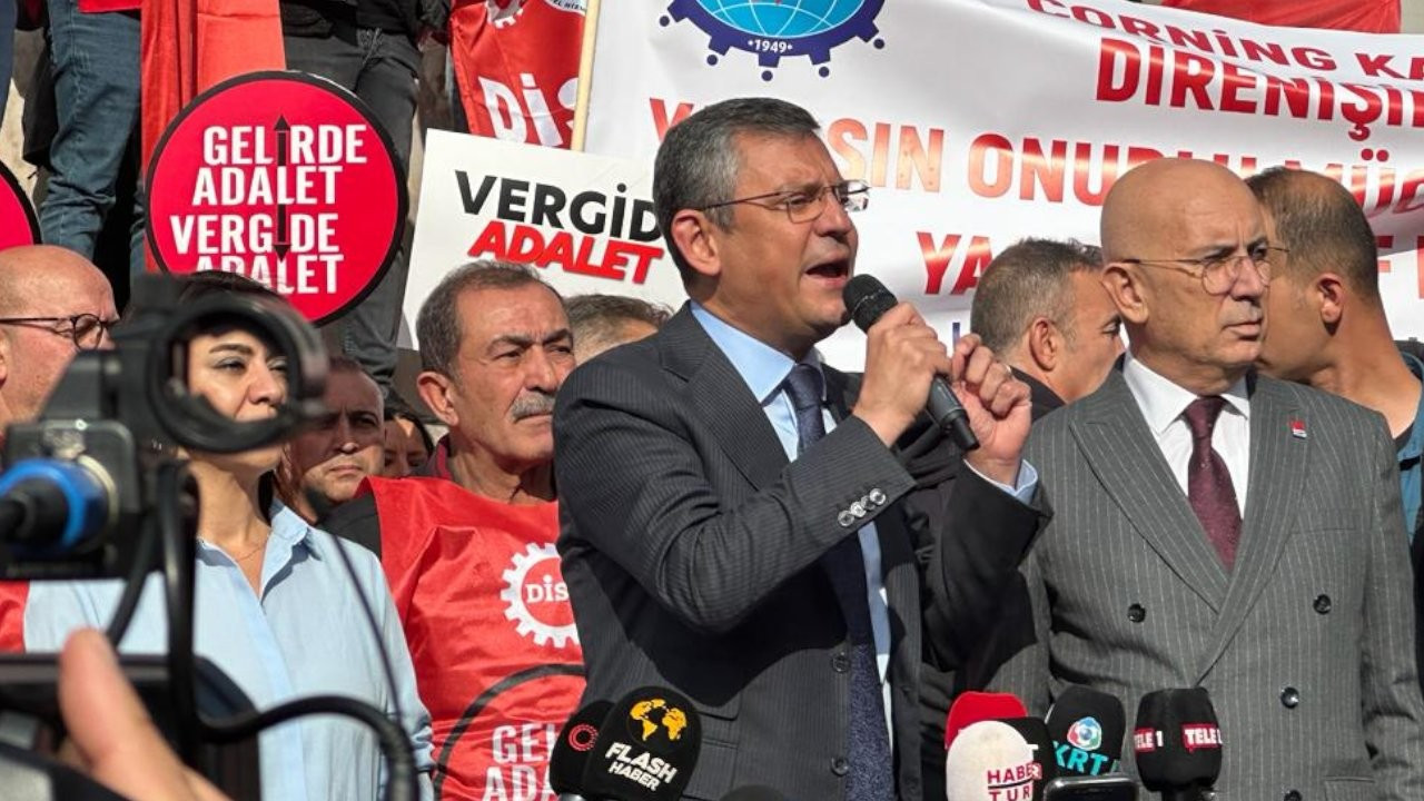 DİSK Ankara'ya yürüyor: Özgür Özel korteje katıldı