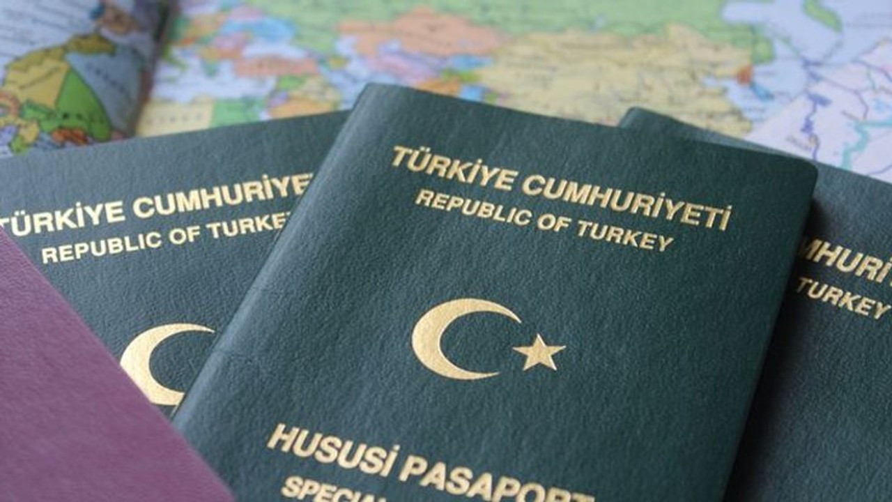 Oral Çalışlar: Erdoğan gazetecilere yeşil pasaporta olumlu yaklaştı
