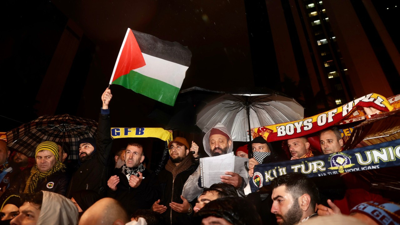 Taraftar grupları İsrail'i protesto etti: Hüznümüz, öfkemiz çok büyük