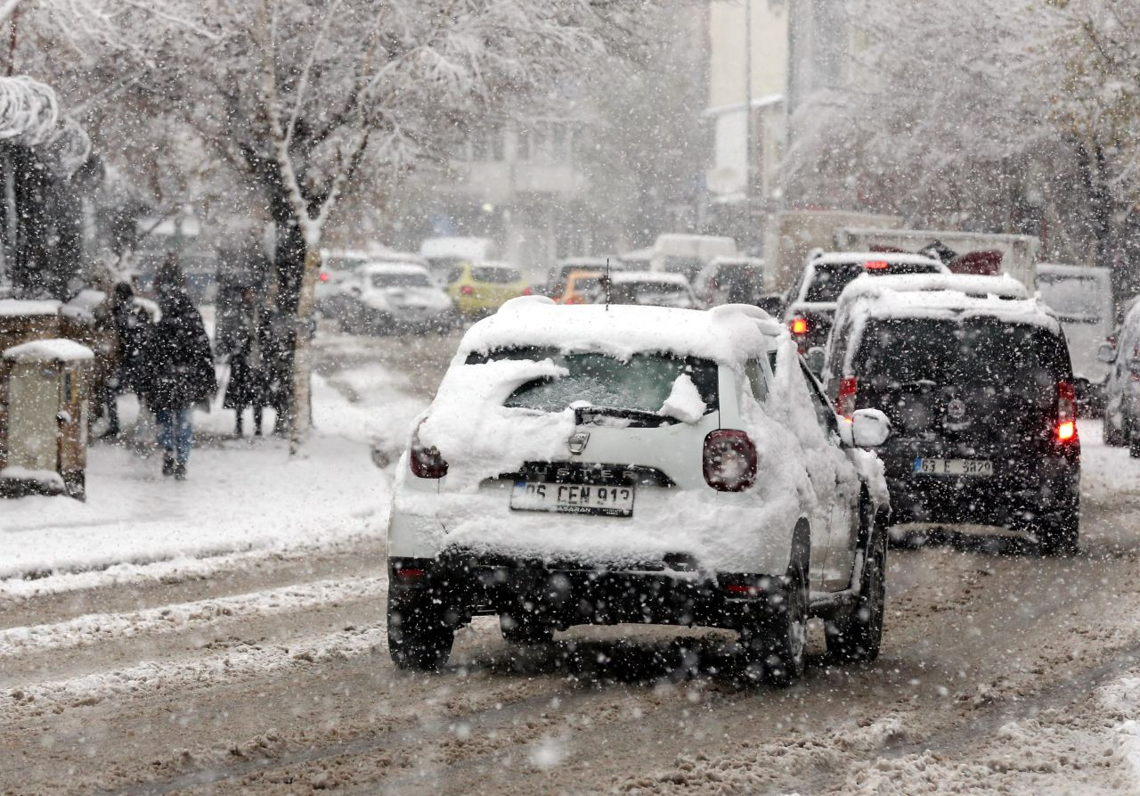 İstanbul'da 7 yıl aradan sonra kasımda kar yağdı - Sayfa 4