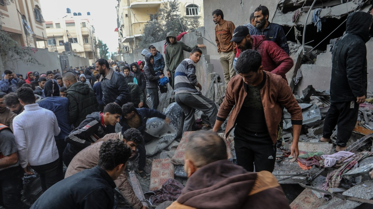Gazze'de hayatını kaybedenlerin sayısı 13 bin 300'e yükseldi