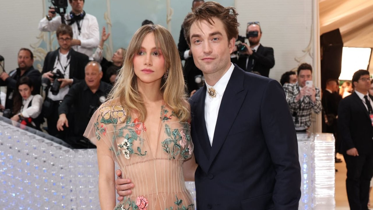 Suki Waterhouse ve Robert Pattinson çifti bebek bekliyor