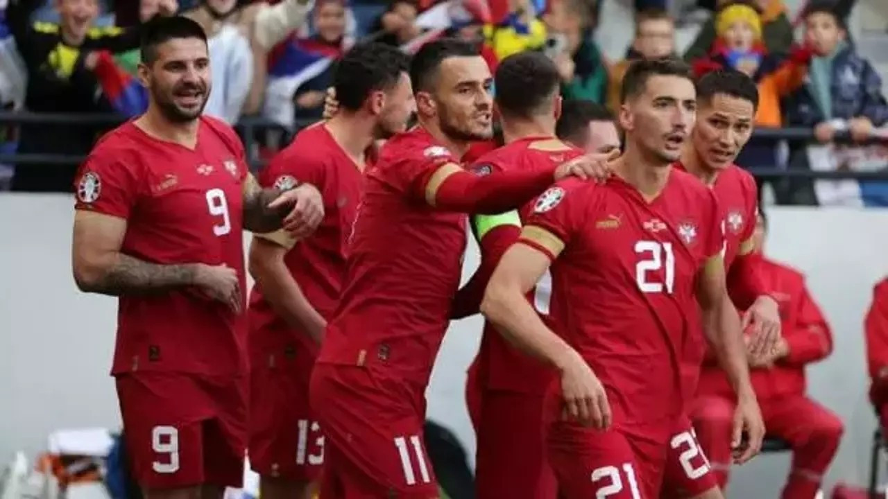 Sırbistan EURO 2024'e katılmayı garantiledi