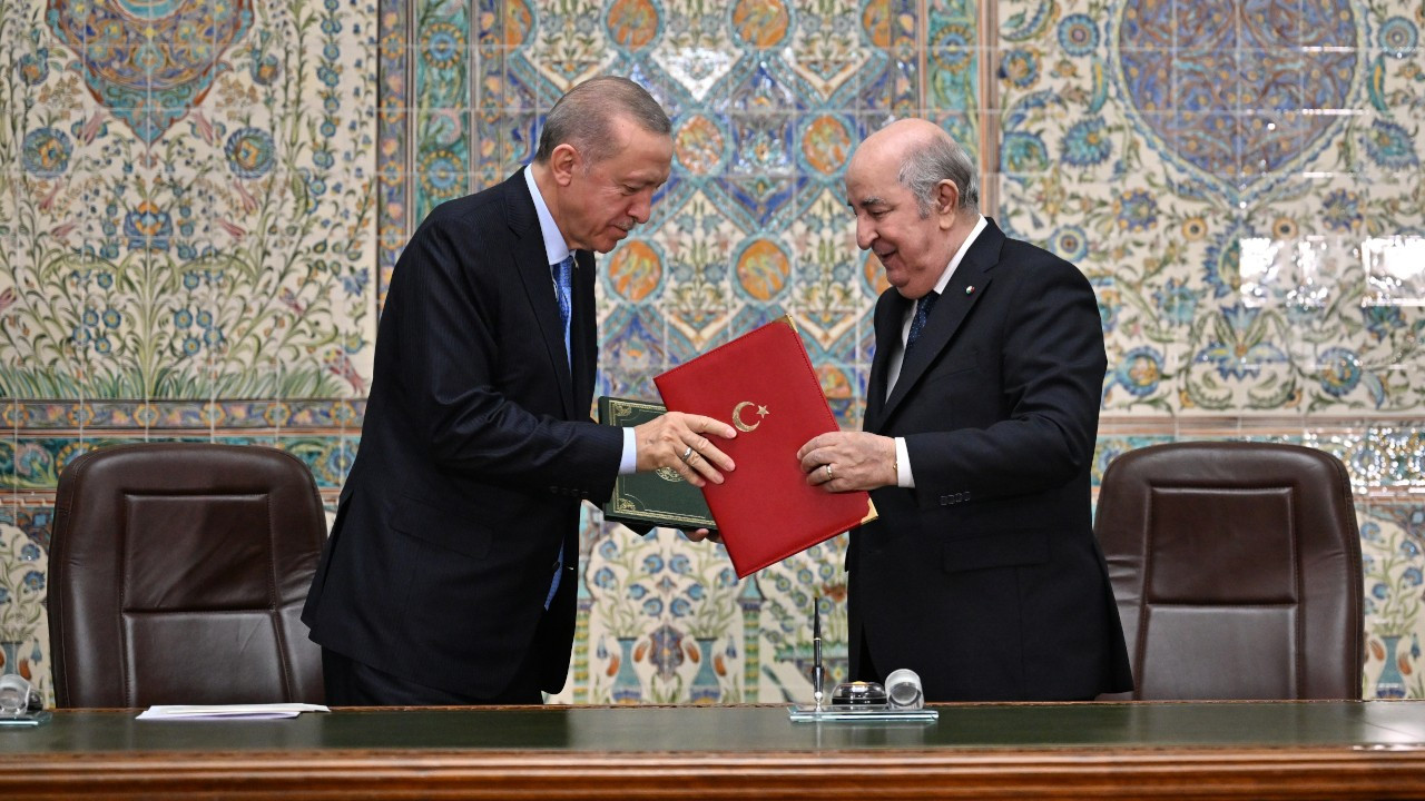 Türkiye ve Cezayir arasında 12 anlaşma imzalandı