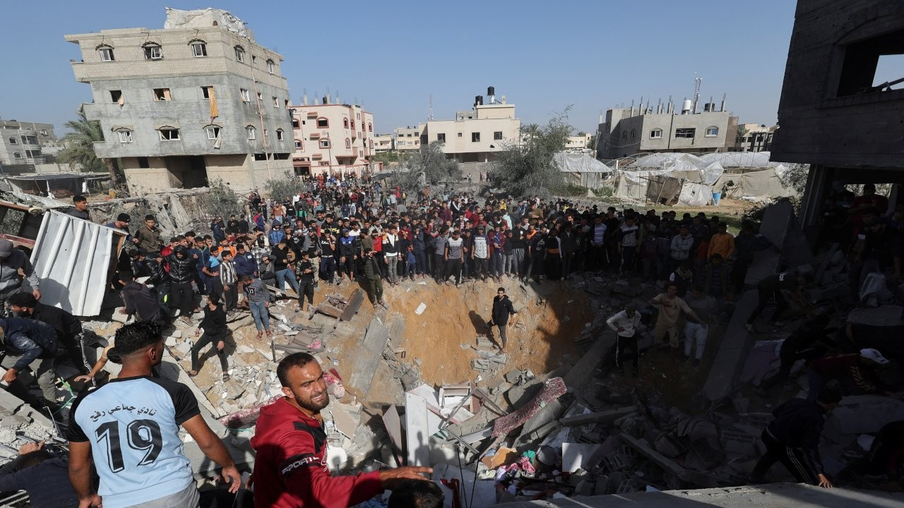 İsrail: İnsani aranın arından Gazze’de saldırılar devam edecek