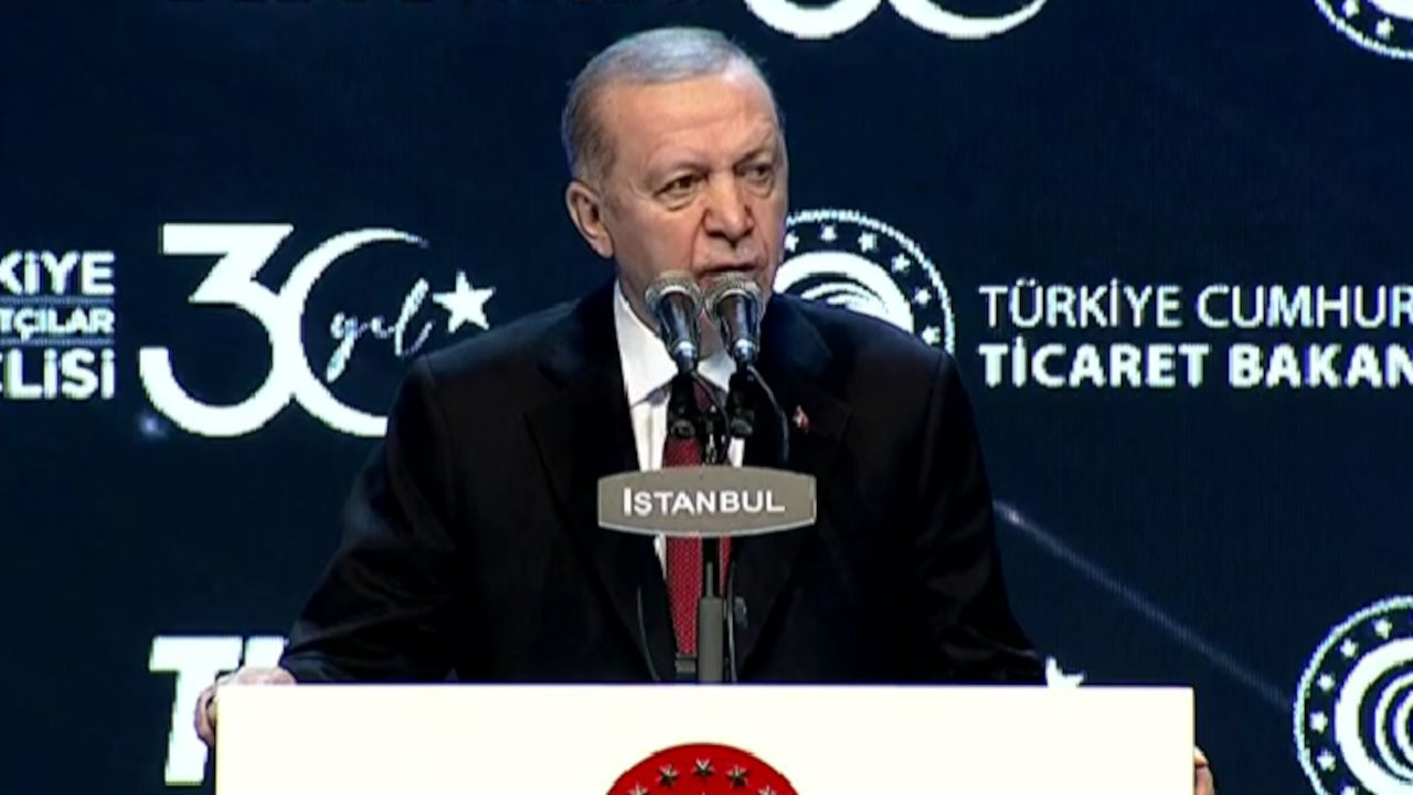 Erdoğan: Faşizm; bilimin, sanatın özgün ve özgür düşüncenin de hasmı