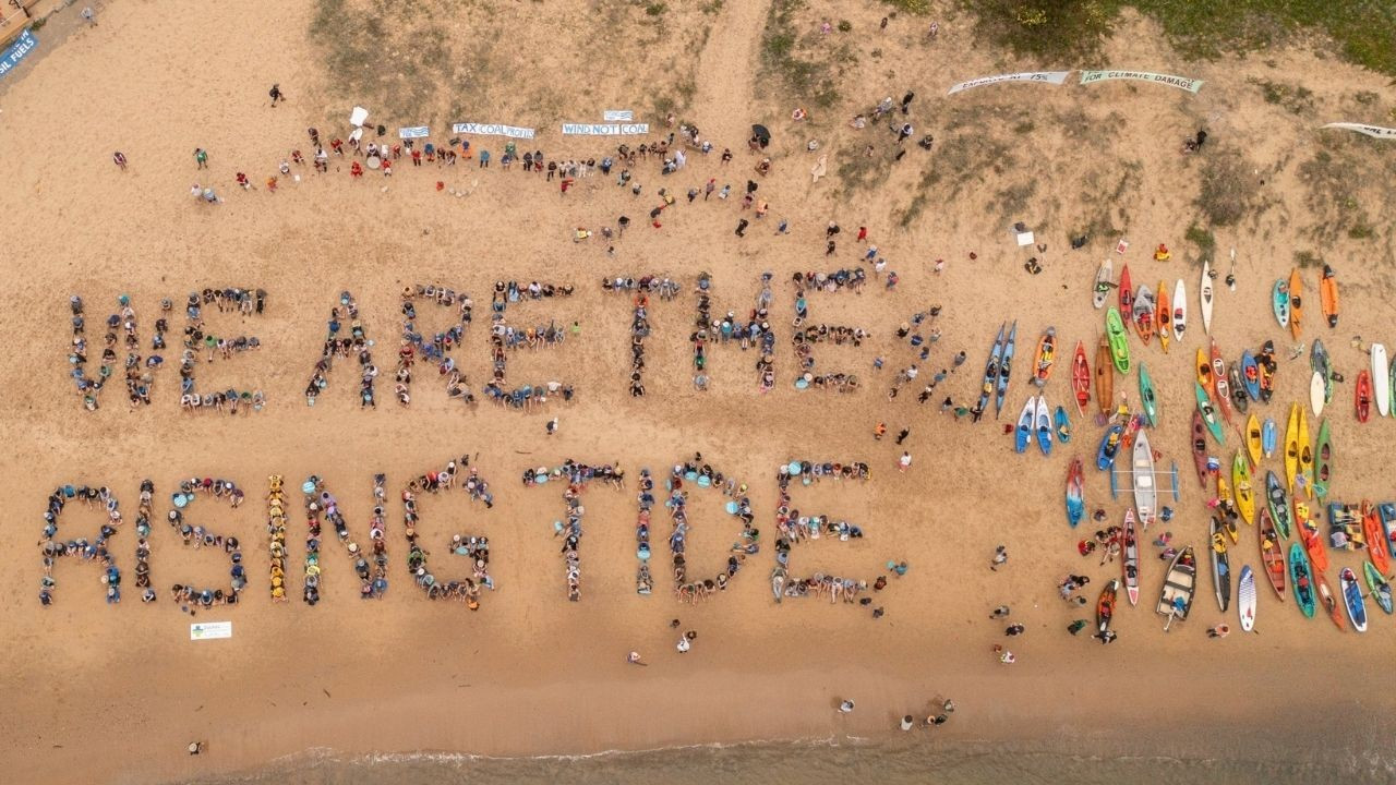 Dünyanın en büyük kömür limanında iklim protestosu: 100'ü aşkın gözaltı