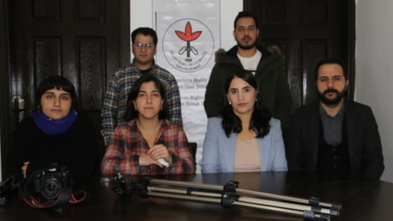 Darp edilerek gözaltına alınan gazetecilerden İHD’ye başvuru