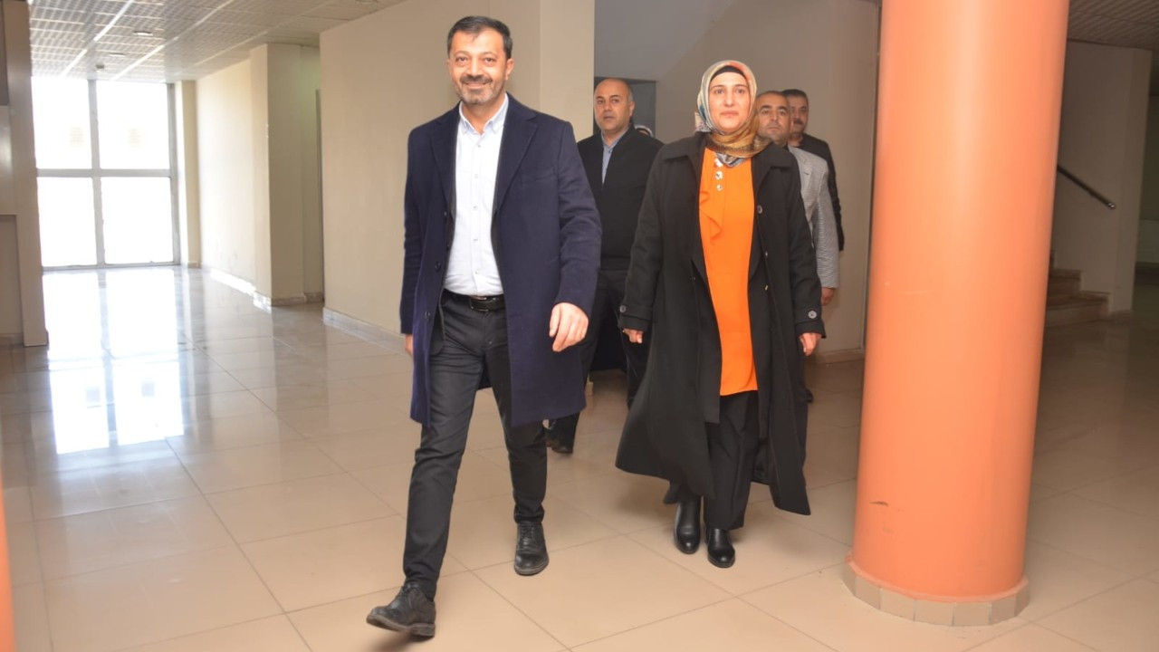 Patnos Belediye Eşbaşkanları Kılıç ve Geçer, görevlerine iade edildi