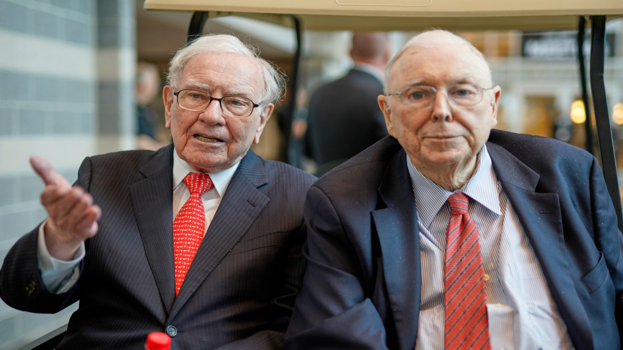 Warren Buffett'ın ortağı Charlie Munger hayatını kaybetti