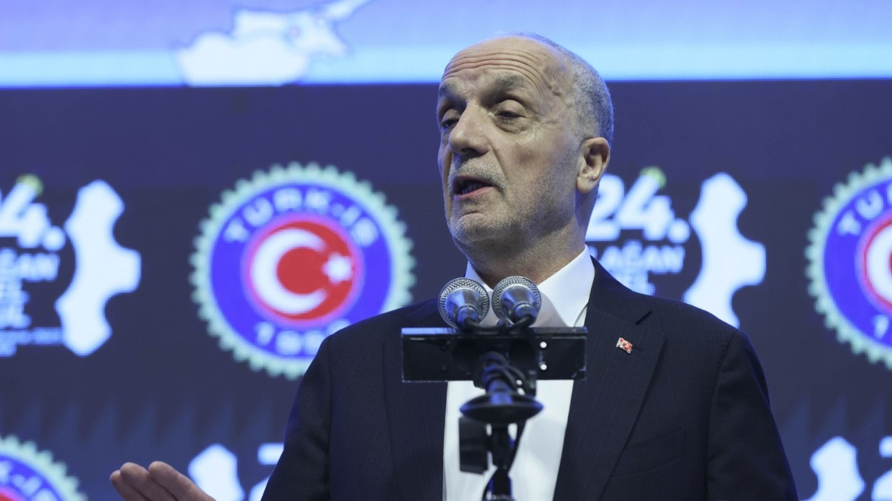 TÜRK-İŞ Genel Başkanı Atalay: Cambaz olsanız 11 bin 402 lirayla bir hafta geçinemezsiniz