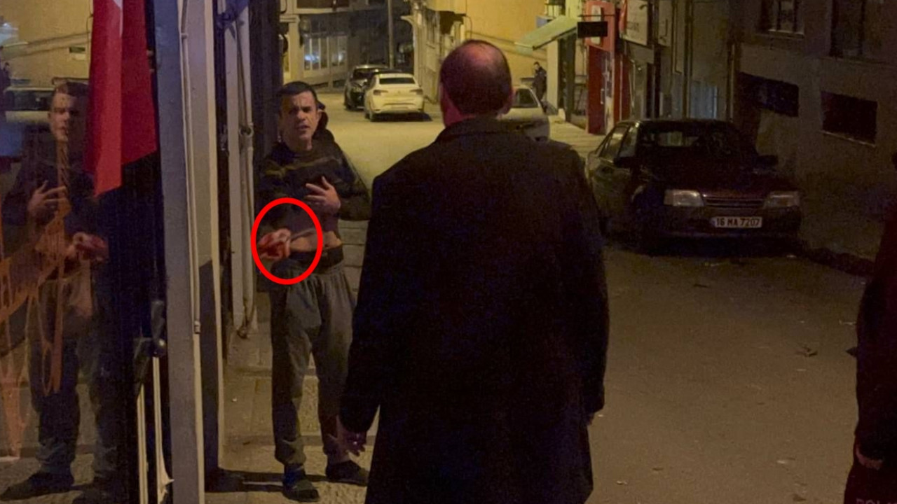 Bursa'da bıçakla saldırgan tavırlarda bulunan kişi gözaltına alındı