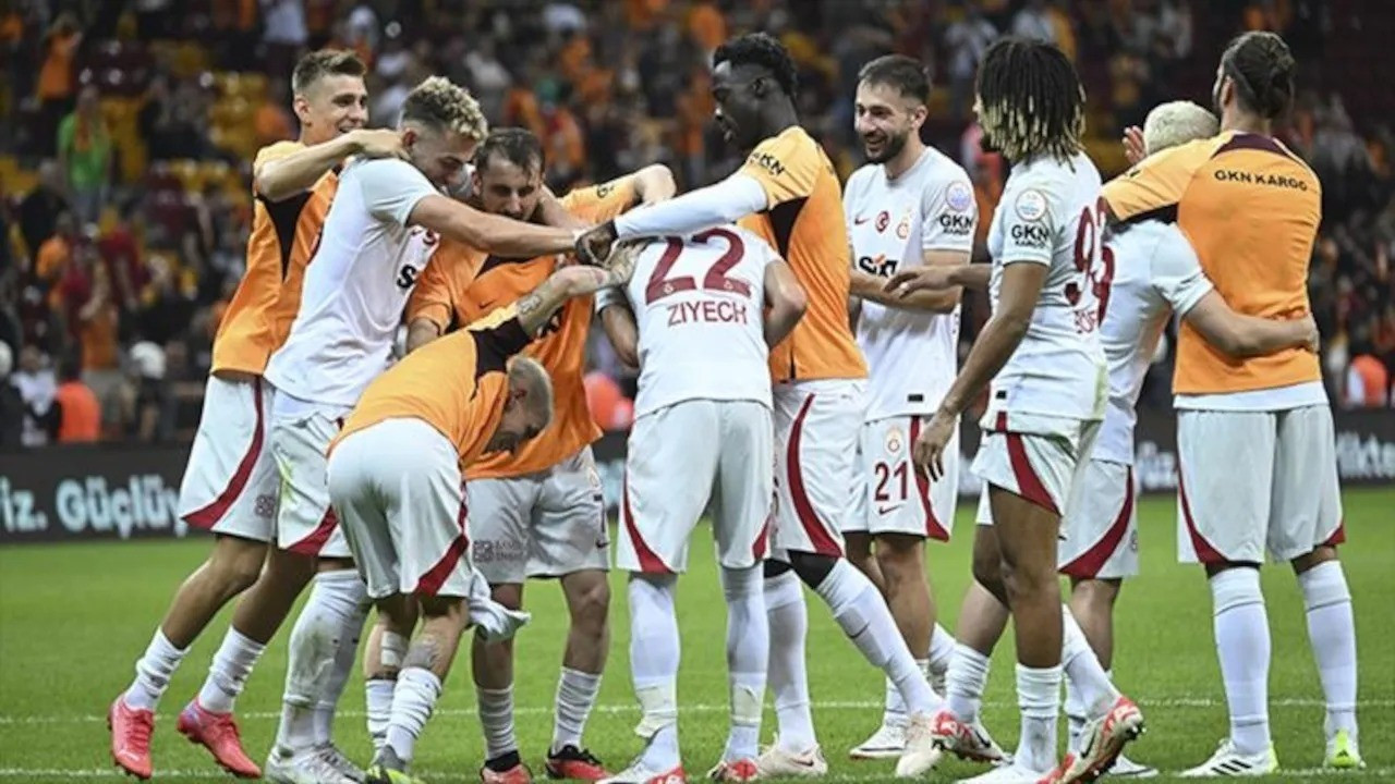 Galatasaray-Kopenhag maçı öncesi taraftardan çağrı: 'Siz zaten mutlu ülkesiniz...'