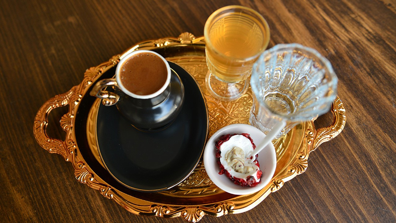 Her türlüsü var ama tutkunların ilk tercihi Türk kahvesi