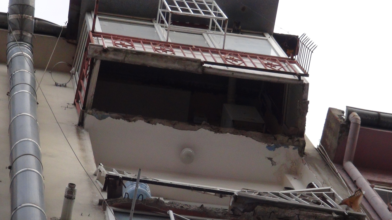 7. katın balkonu çöktü: 1 ölü