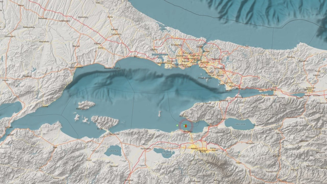 Şener Üşümezsoy: İstanbul için 7.4'lük deprem senaryoları çöpe atıldı