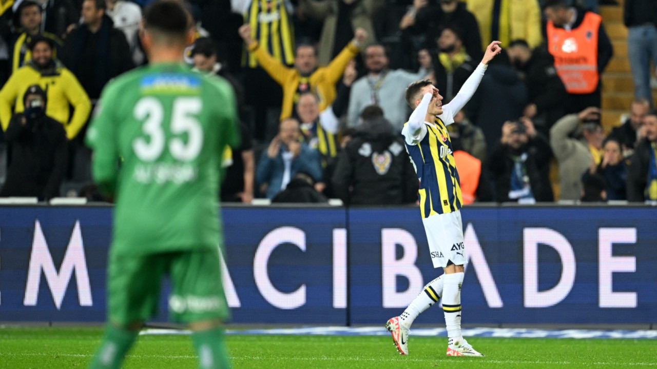Lider Kadıköy'de 4 golle kazandı