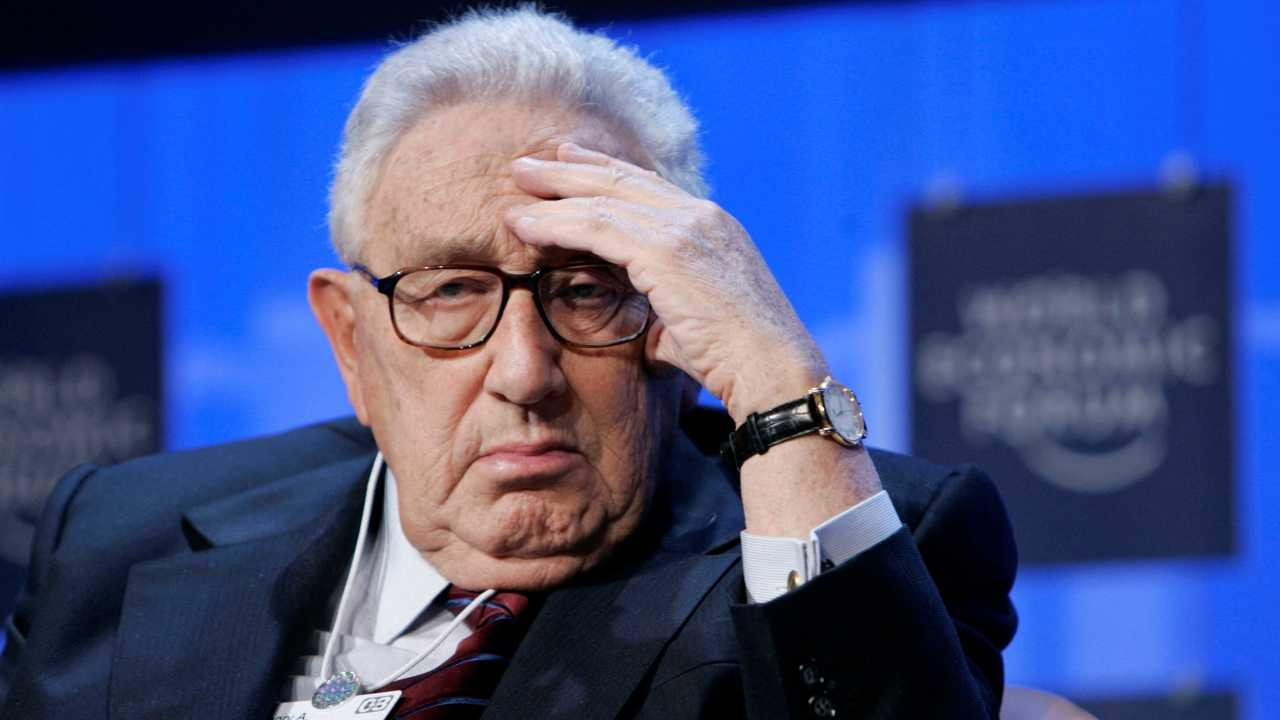 Kissinger'in son röportajı: 'İki devletli çözümden vazgeçilmeli'