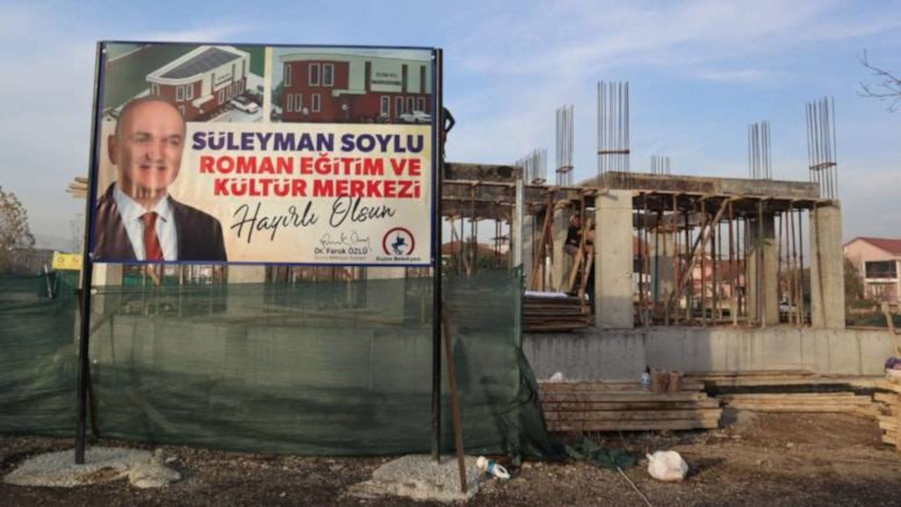 AK Partili belediye Süleyman Soylu adına 'Roman Kültür Merkezi' açıyor