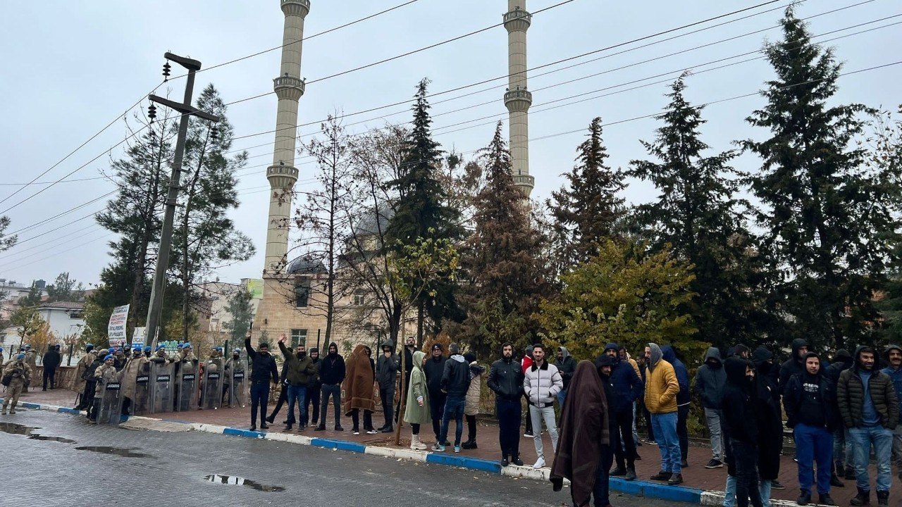 Özak Tekstil işçilerinin direnişi sürüyor: Müftülük camiyi kapattı