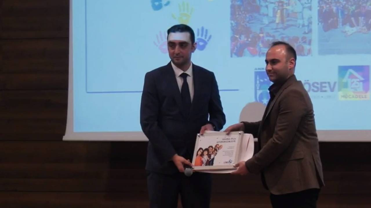 LÖSEV, Yılın Kurum Elçisi ödülünü Ankara Büyükşehir Belediyesi'ne verdi
