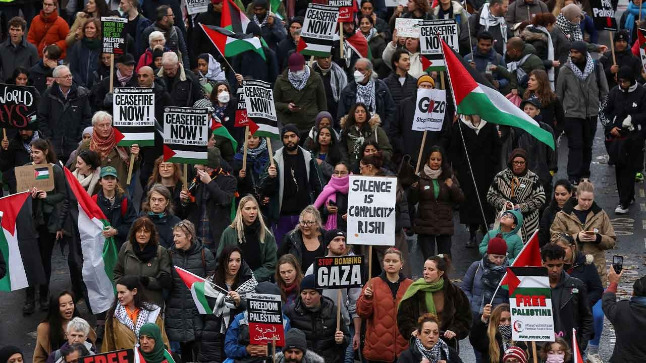 Londra, 9'uncu kez Gazze için yürüdü: 'Ateşkes hemen şimdi'