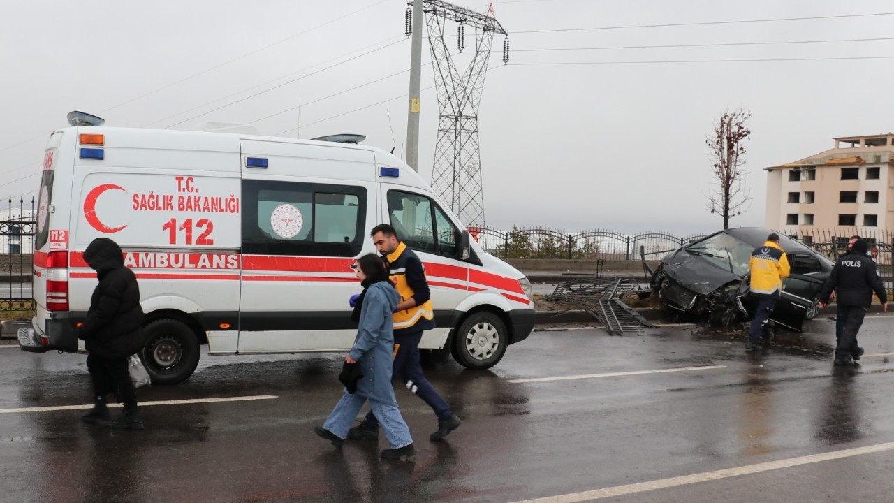 Erzurum'da kaza: 5 yaralı