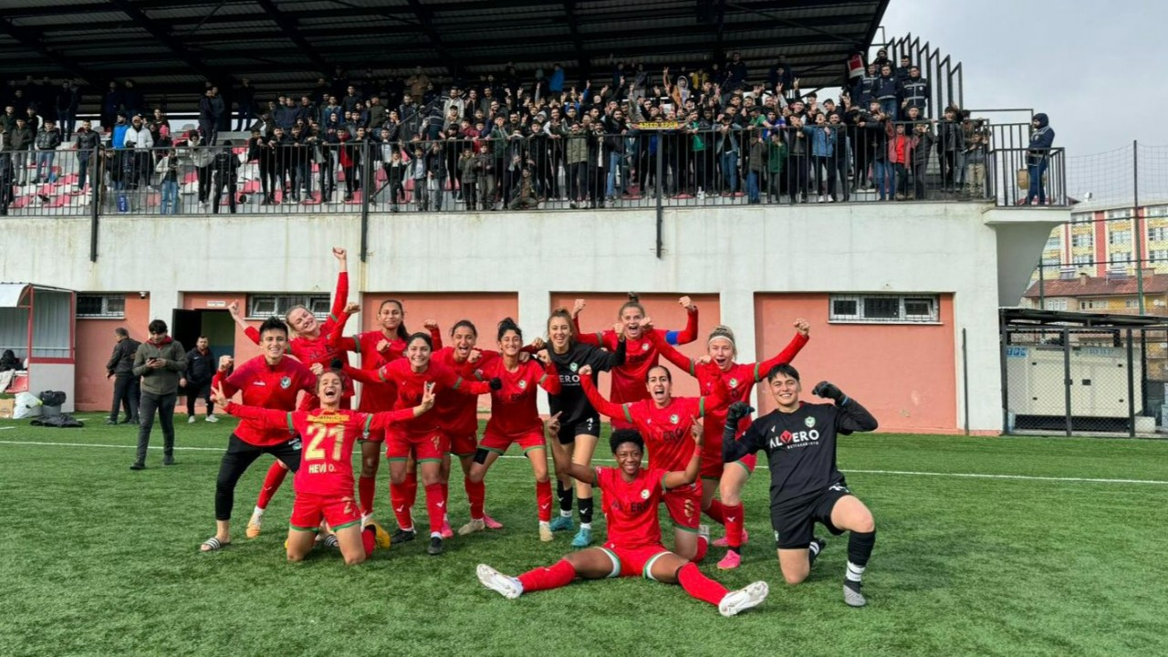Amedspor Kadın Futbol Takımı, deplasmanda 4 golle kazandı