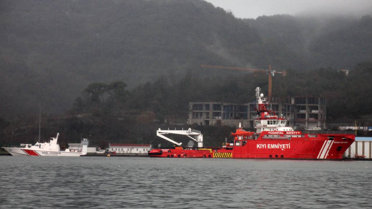 Zonguldak'ta batan geminin kayıp 7 personeline 33 gündür ulaşılamıyor