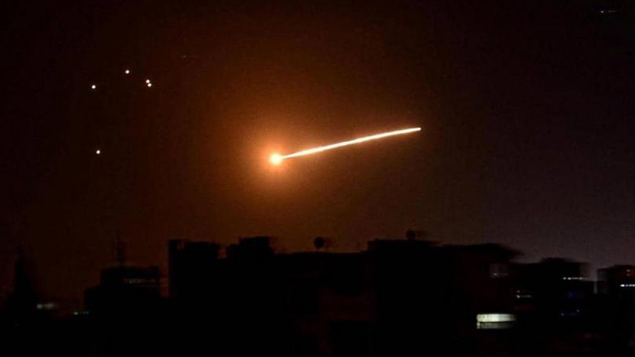Suriye'ye hava saldırısı: 'İsrail, hava savunma üssünü hedef aldı'