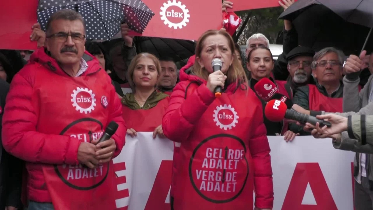 Arzu Çerkezoğlu: İnsanca yaşayacak bir ücret istiyoruz