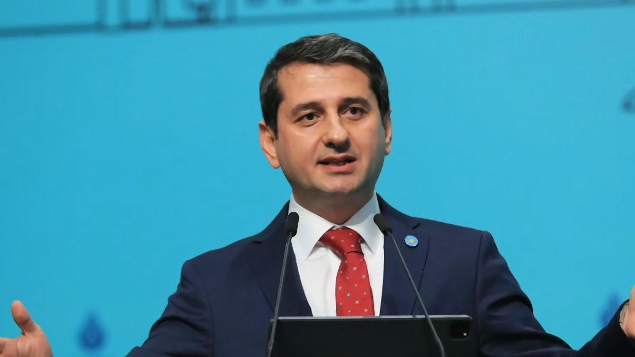 İBB İYİ Parti Grup Başkanvekili Özkan istifa etti