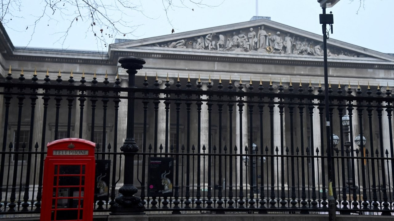 British Museum'dan 2 bin eser çalındı