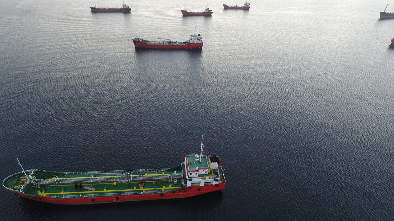 İstanbul'da denizi kirleten gemilere 93,6 milyon lira ceza kesildi
