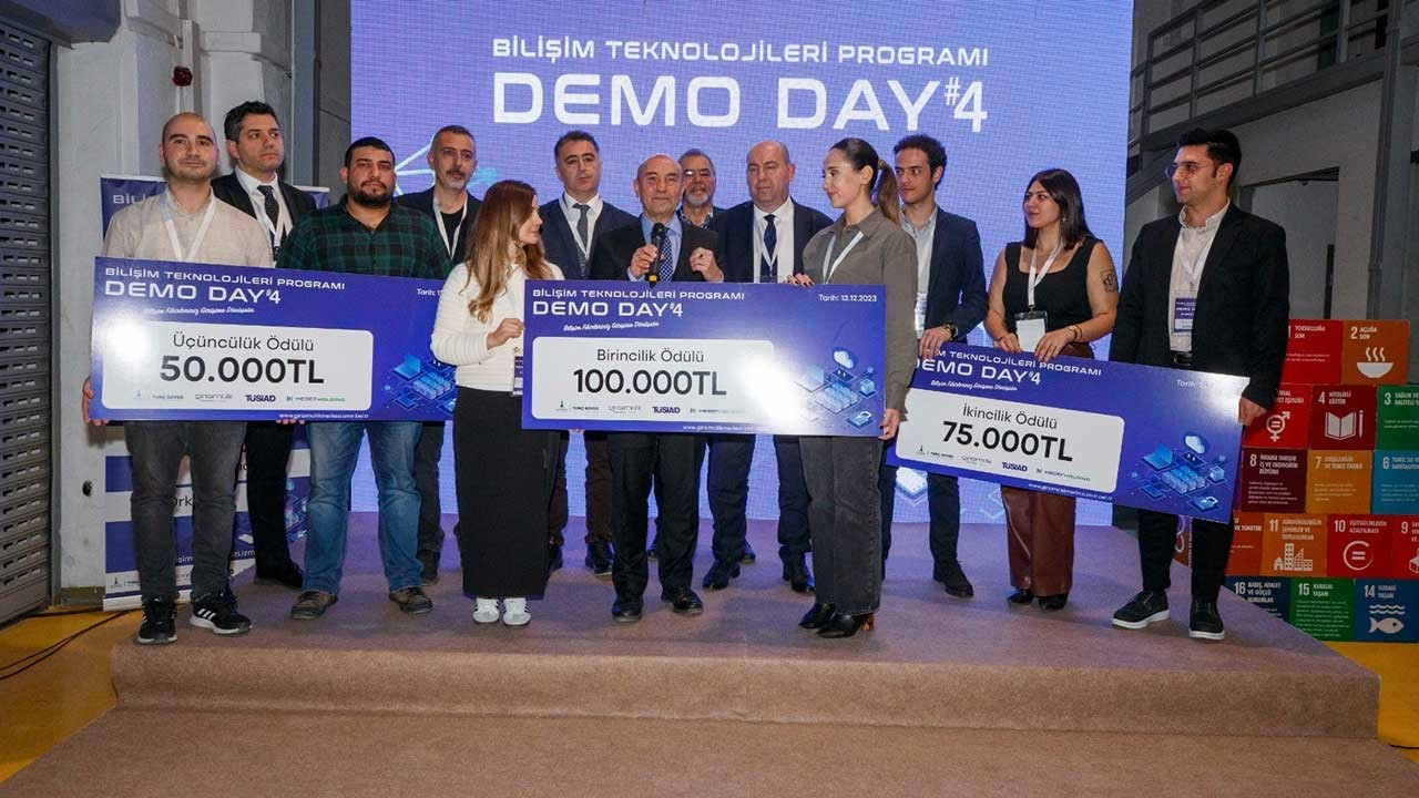 Girişimcilik Merkezi İzmir 2023'ün en başarılı fikirlerini ödüllendirdi
