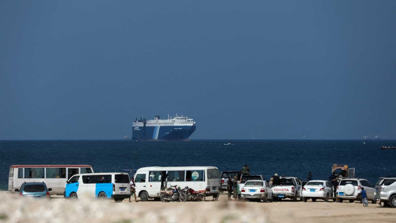 Yemen açıklarında konteyner gemisine saldırı