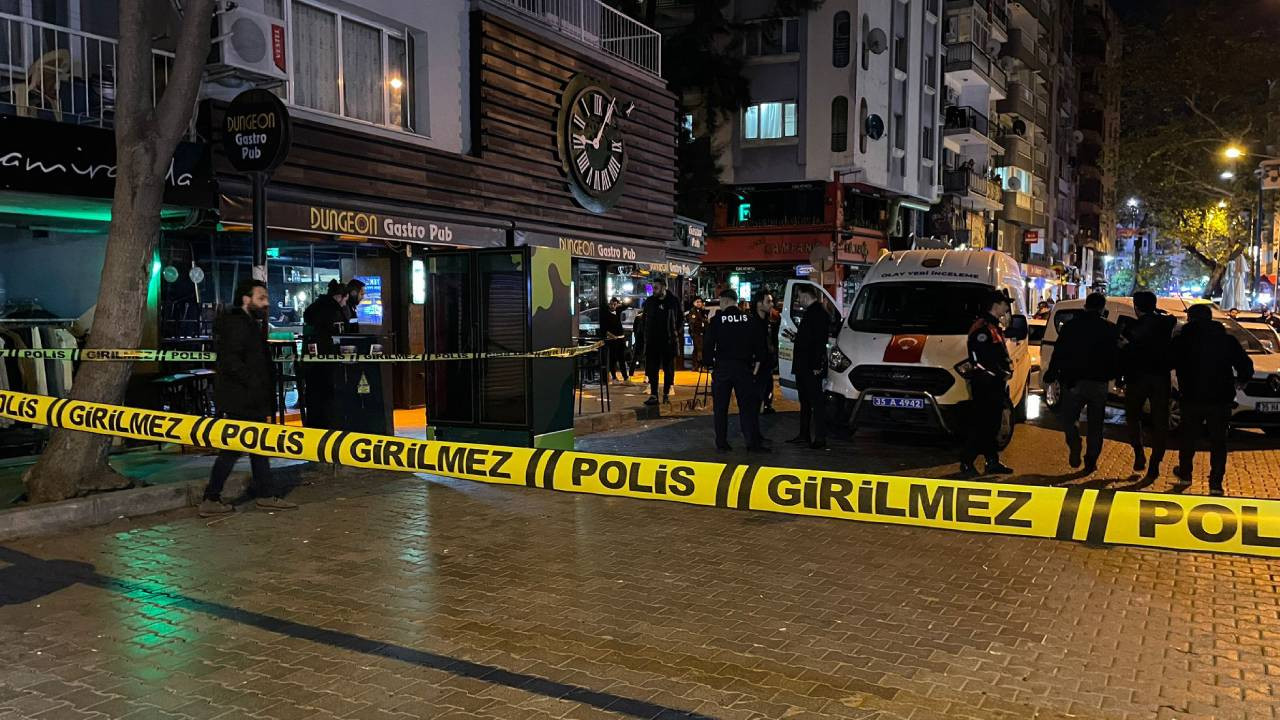 İzmir'de eğlence mekanı önünde silahlı saldırı: 1 yaralı