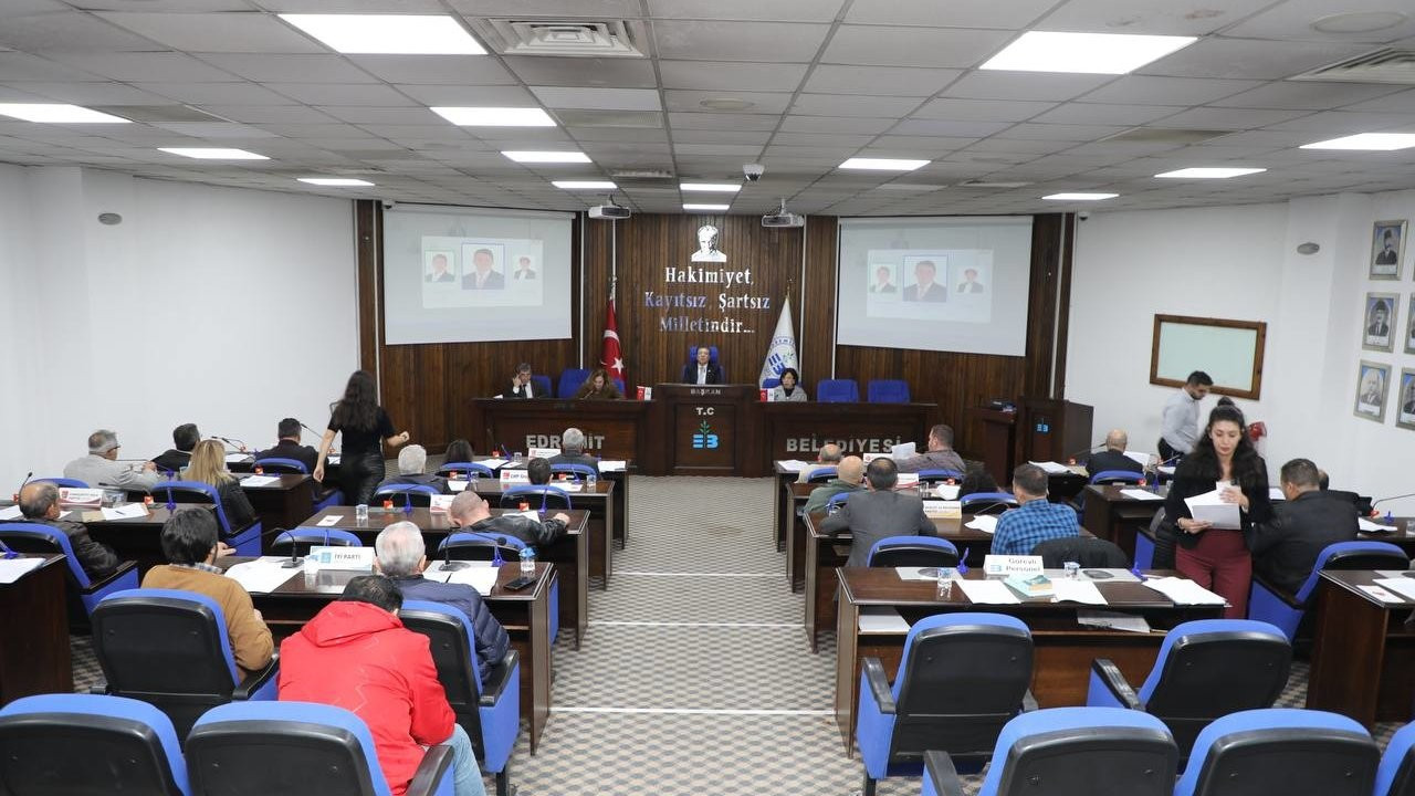 Edremit’te yılın son meclis toplantısı yapıldı
