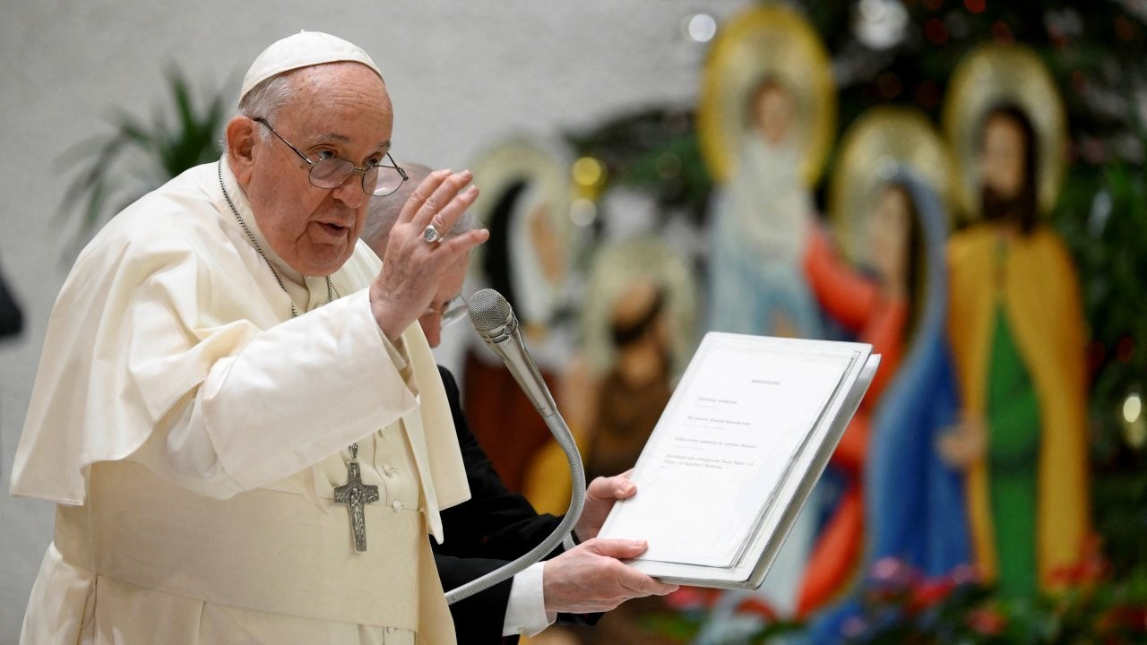Papa Franciscus'tan Gazze mesajı: Silahsız siviller bombalanıyor