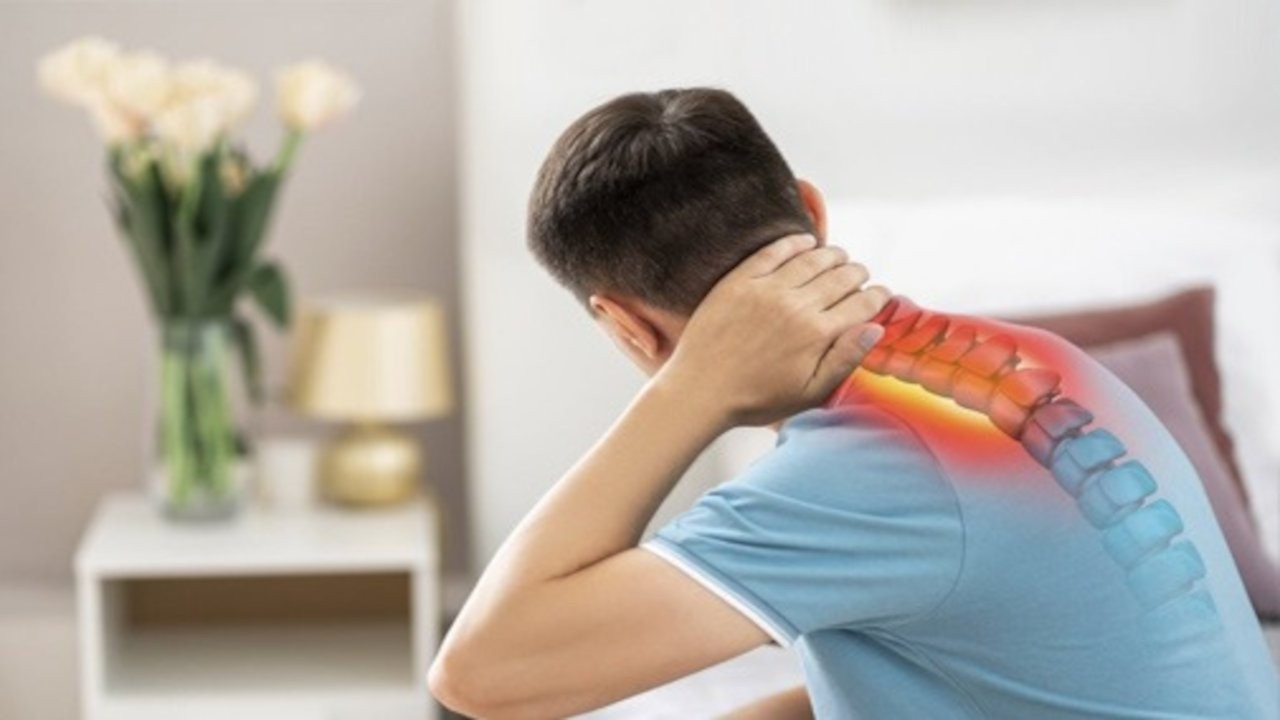 Boyun ağrısına dikkat: Vücudunuz sinyal veriyor olabilir