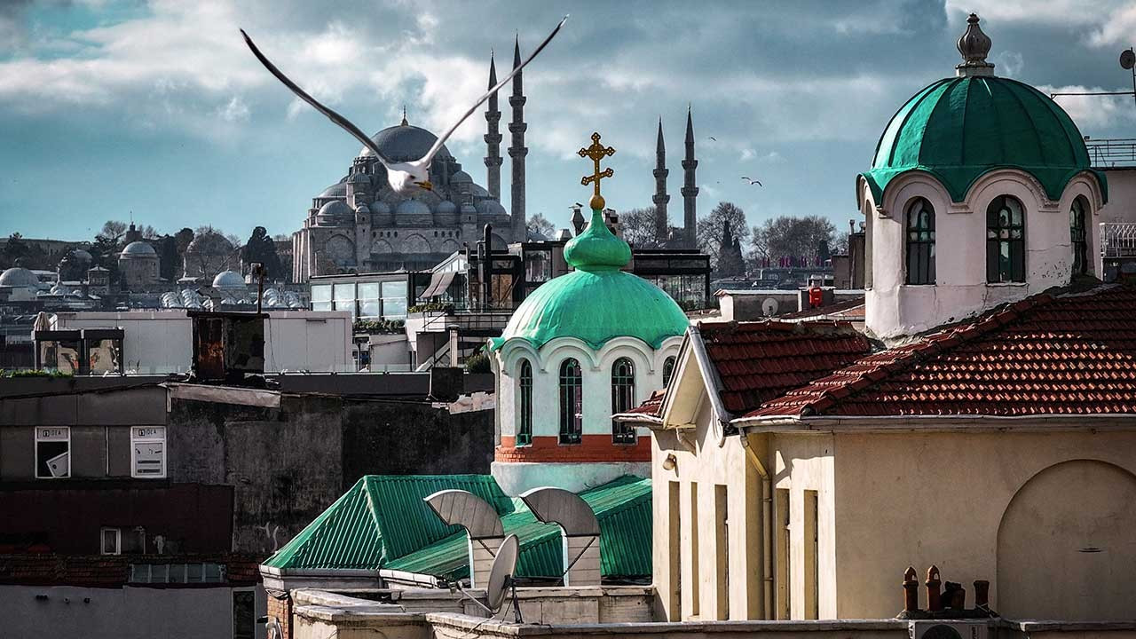 İstanbul'un gizli hazinesi: Çatı kiliseleri